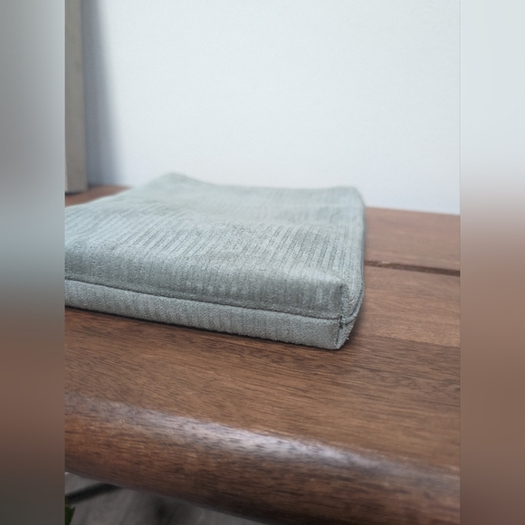 Madewell The Slim Brooklyn Crossbody Bag - Picture 7 of 10